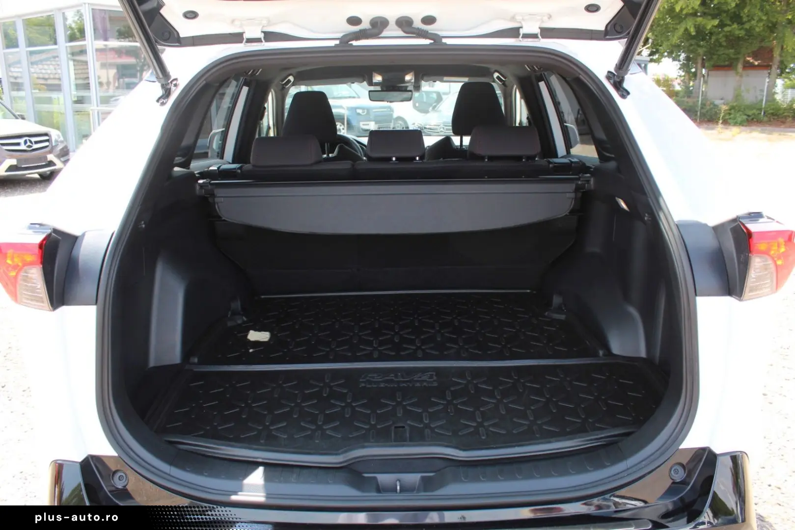 TOYOTA RAV4 2022 — imagine 10