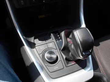 TOYOTA RAV 4 Plug-in Hybrid  4x4 LED ACC Park-Assistent