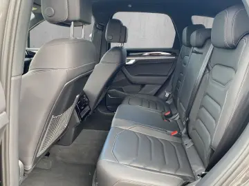 VW Touareg 3.0TDI V6 4Motion R-Line PANO NAVI ACC