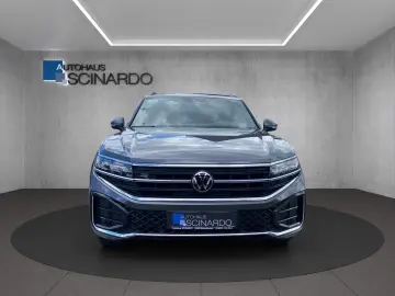 VW Touareg 3.0TDI V6 4Motion R-Line PANO NAVI ACC