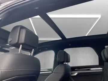 VW Touareg 3.0TDI V6 4Motion R-Line PANO NAVI ACC