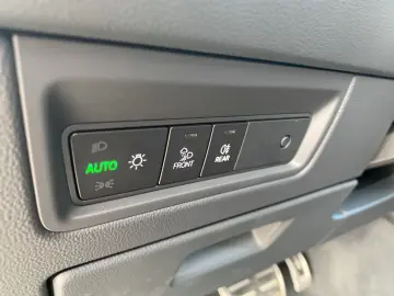 VW Touareg 3.0TDI V6 4Motion R-Line PANO NAVI ACC