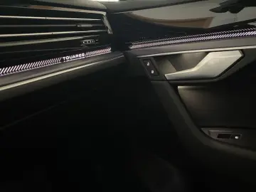 VW Touareg 3.0TDI V6 4Motion R-Line PANO NAVI ACC