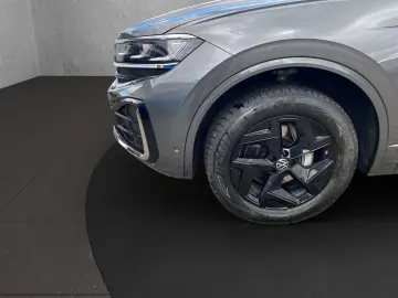 VW Touareg 3.0TDI V6 4Motion R-Line PANO NAVI ACC