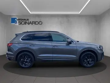 VW Touareg 3.0TDI V6 4Motion R-Line PANO NAVI ACC