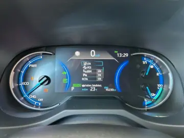TOYOTA RAV4 2.5 Plug-in-Hybrid 4x4 Technik- und Style