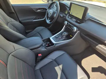 TOYOTA RAV4 2.5 Plug-in Hybrid 4x4 Style AHK Navi ACC 3