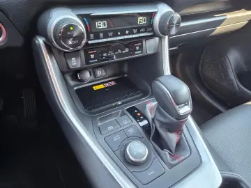 TOYOTA RAV4 2.5 Plug-in Hybrid 4x4 Style AHK Navi ACC 3