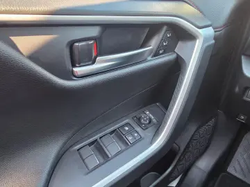 TOYOTA RAV4 2.5 Plug-in Hybrid 4x4 Style AHK Navi ACC 3