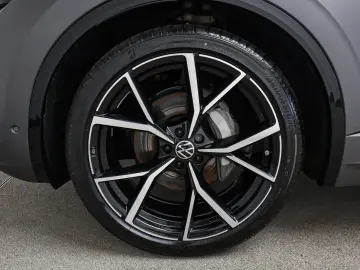 VW Touareg 3.0 TDI 4M DSG R-LINE BLACK-STYLE IQ.LIG