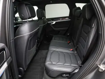 VW Touareg 3.0 TDI 4M DSG R-LINE BLACK-STYLE IQ.LIG