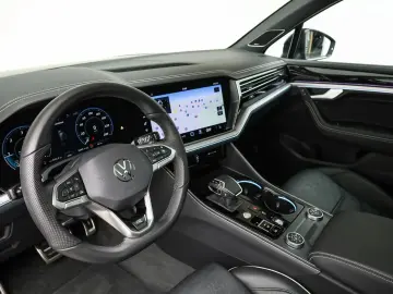 VW Touareg 3.0 TDI 4M DSG R-LINE BLACK-STYLE IQ.LIG