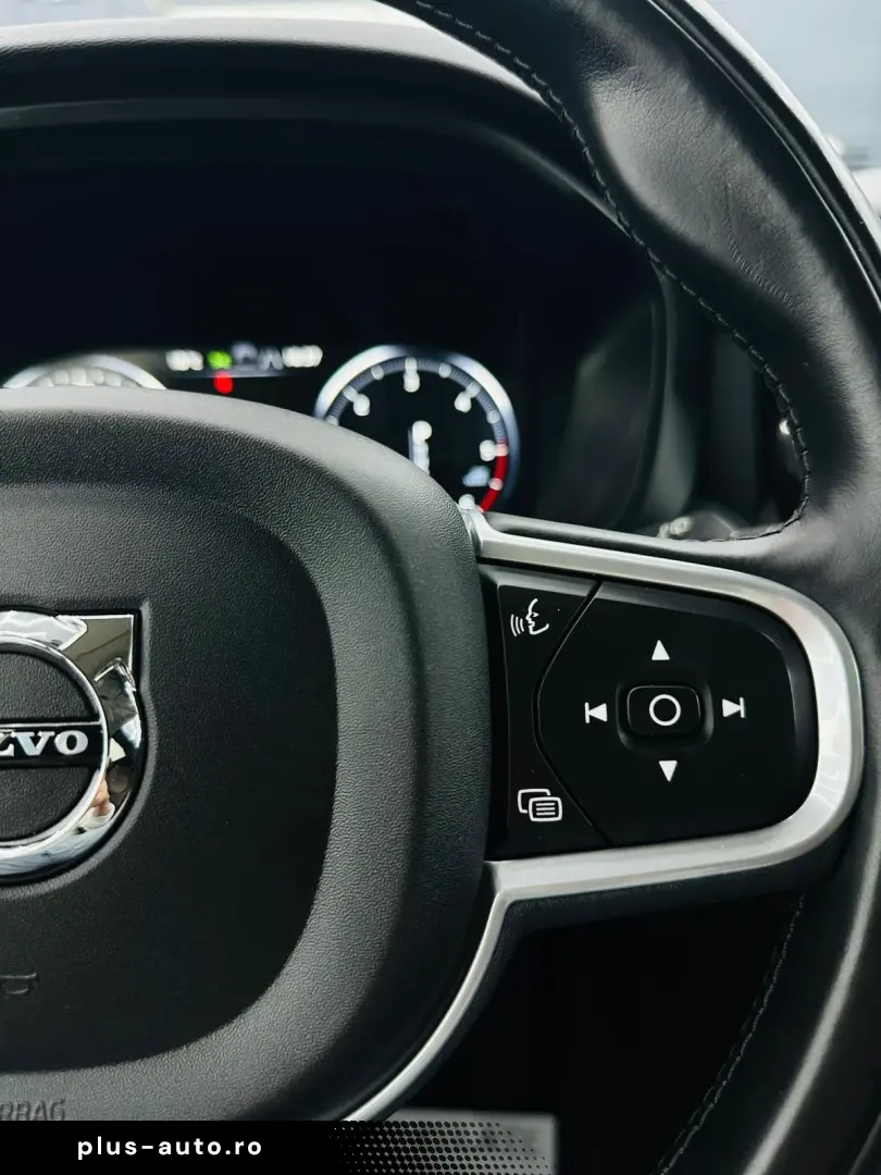 VOLVO XC60 2017 — imagine 27