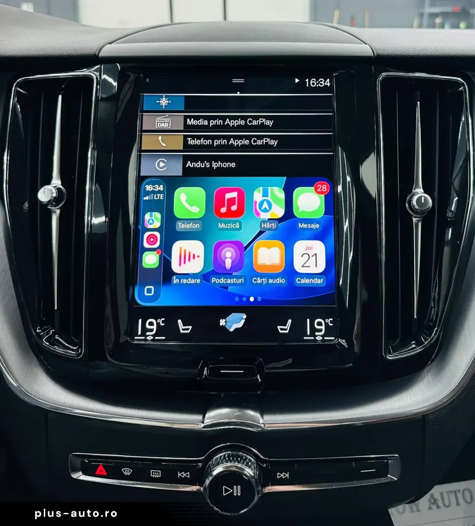 VOLVO XC60 2017 — imagine 29