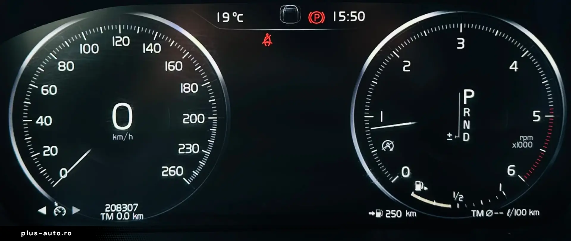 VOLVO XC60 2017 — imagine 30