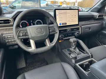 TOYOTA Tacoma  Hilux Limited Hybrid