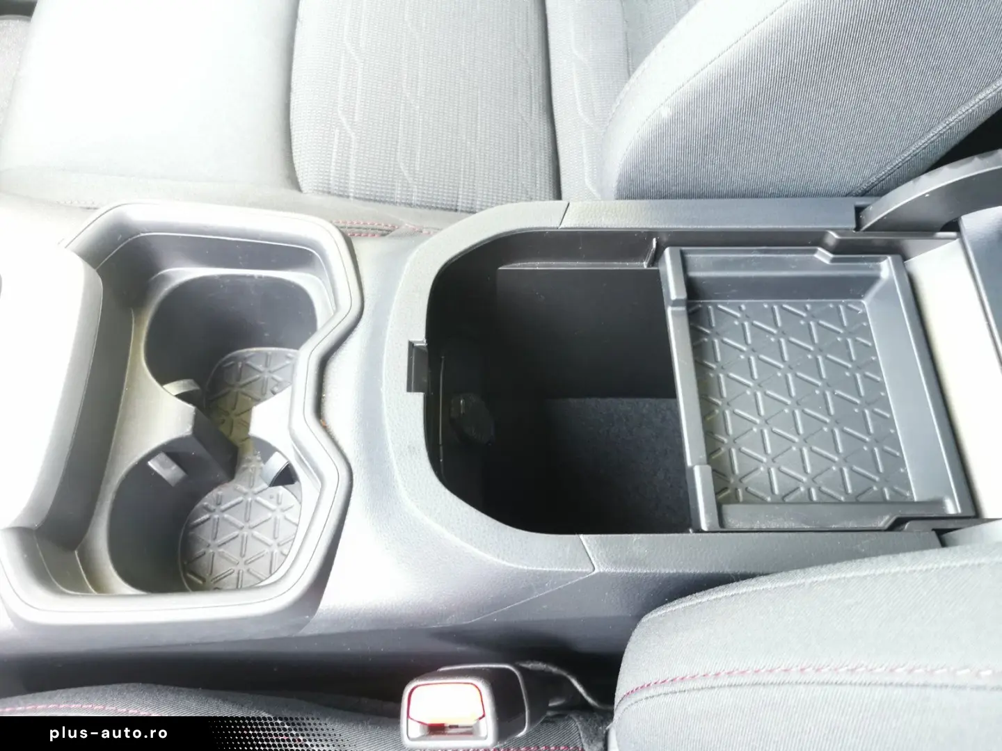 TOYOTA RAV 4 2 5L Plug-in Hybrid AWD Technik-Paket  Ein