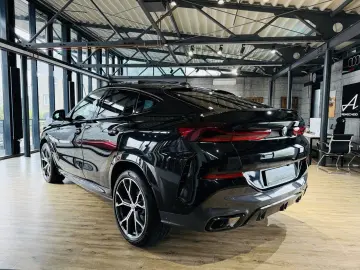 BMW X6 30 d xDrive M Sport PANO GESTIK HEADUP MASSAG