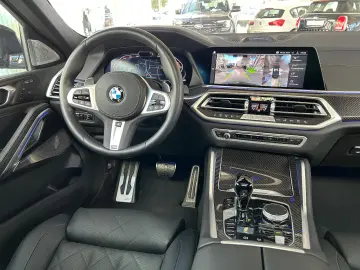 BMW X6 xDrive40d M Sport B&W Sky Lounge Iconic Glow