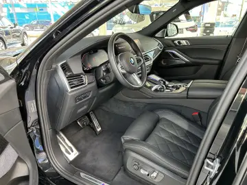 BMW X6 xDrive40d M Sport B&W Sky Lounge Iconic Glow