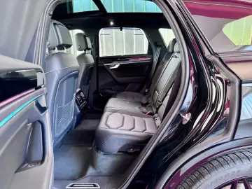 Volkswagen Touareg R-Line Black Style