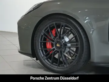 PORSCHE Panamera GTS