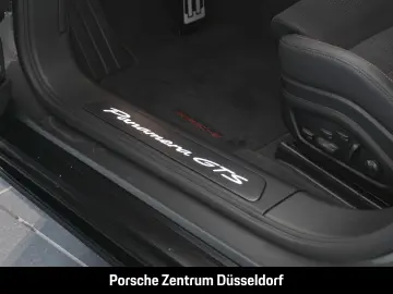 PORSCHE Panamera GTS