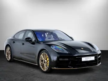 PORSCHE Panamera GTS