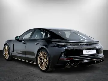 PORSCHE Panamera GTS