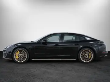 PORSCHE Panamera GTS