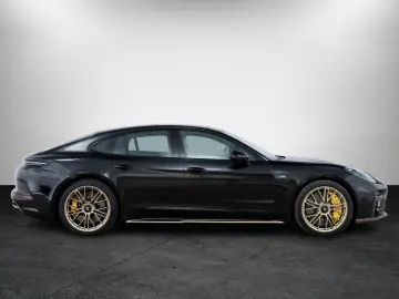 PORSCHE Panamera GTS