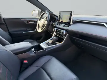 TOYOTA RAV 4 Style Plug-in Hybrid 4x4 2.5L Leder Memory