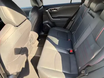 TOYOTA RAV 4 Style Plug-in Hybrid 4x4 2.5L Leder Memory