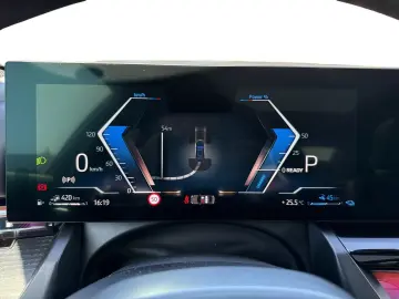 BMW 550e xDrive Limousine 360  HEAD-UP