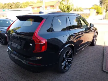 VOLVO XC90 T8 Ultimate Dark Recharge Vollausstattung
