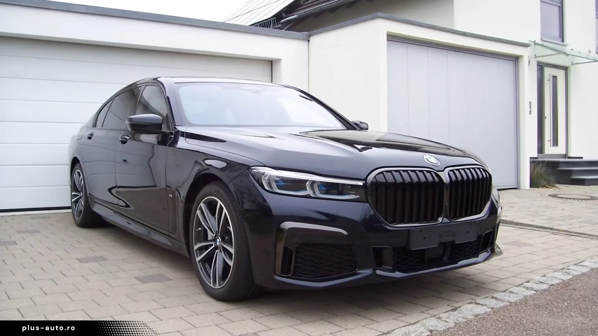 BMW 745Le xDrive M Sport Sky Lounge Massage