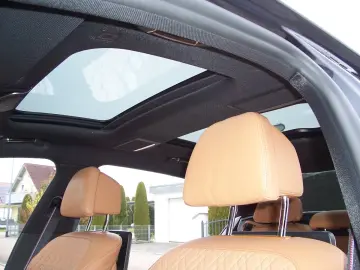 BMW 745Le xDrive M Sport Sky Lounge Massage