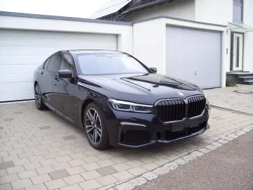 BMW 745Le xDrive M Sport Sky Lounge Massage