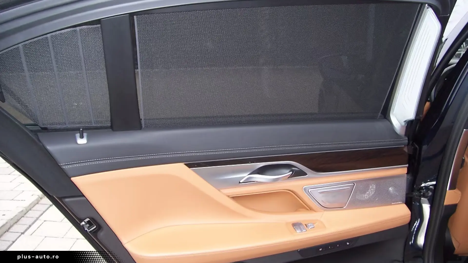 BMW 745Le xDrive M Sport Sky Lounge Massage