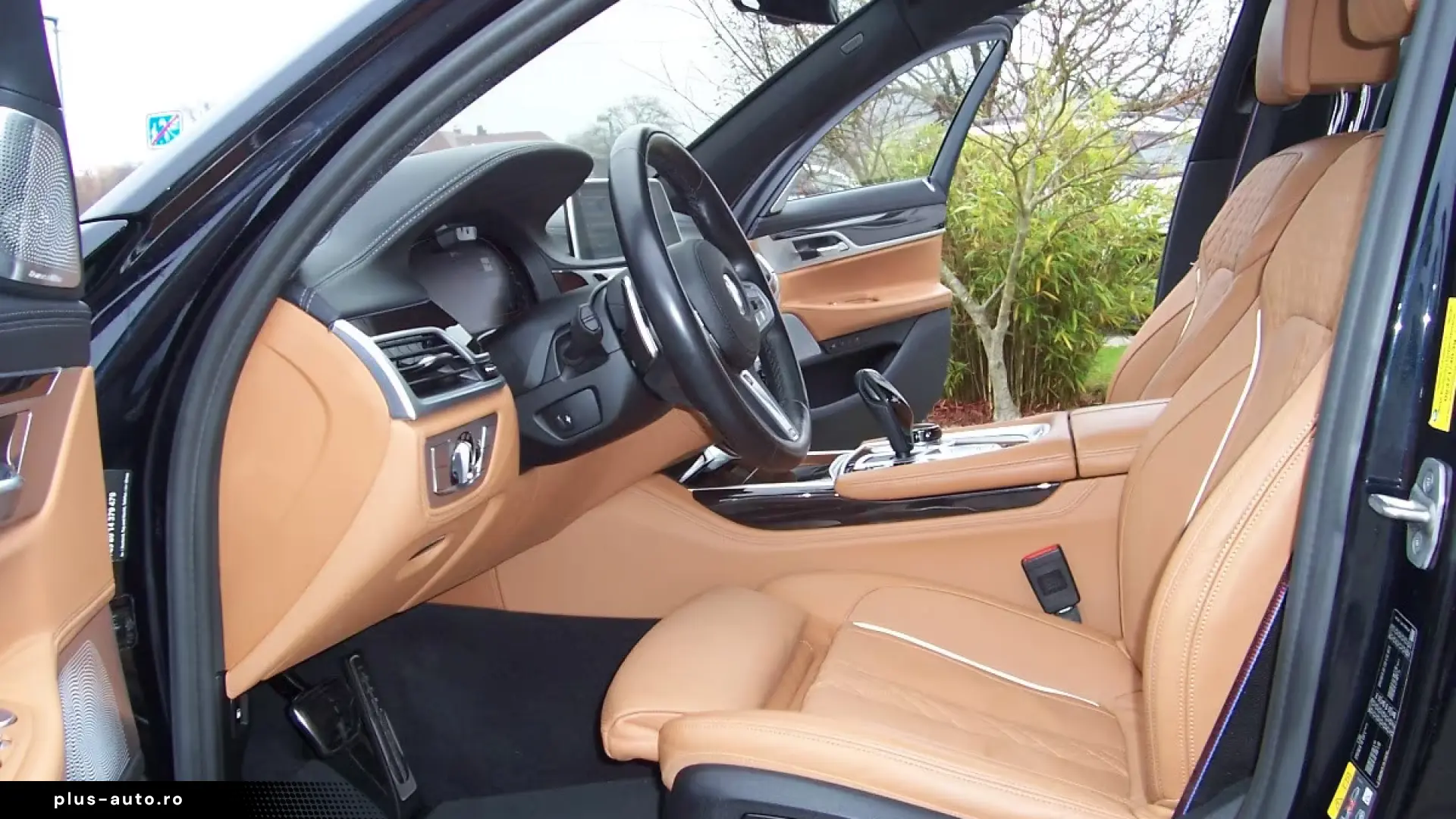 BMW 745Le xDrive M Sport Sky Lounge Massage