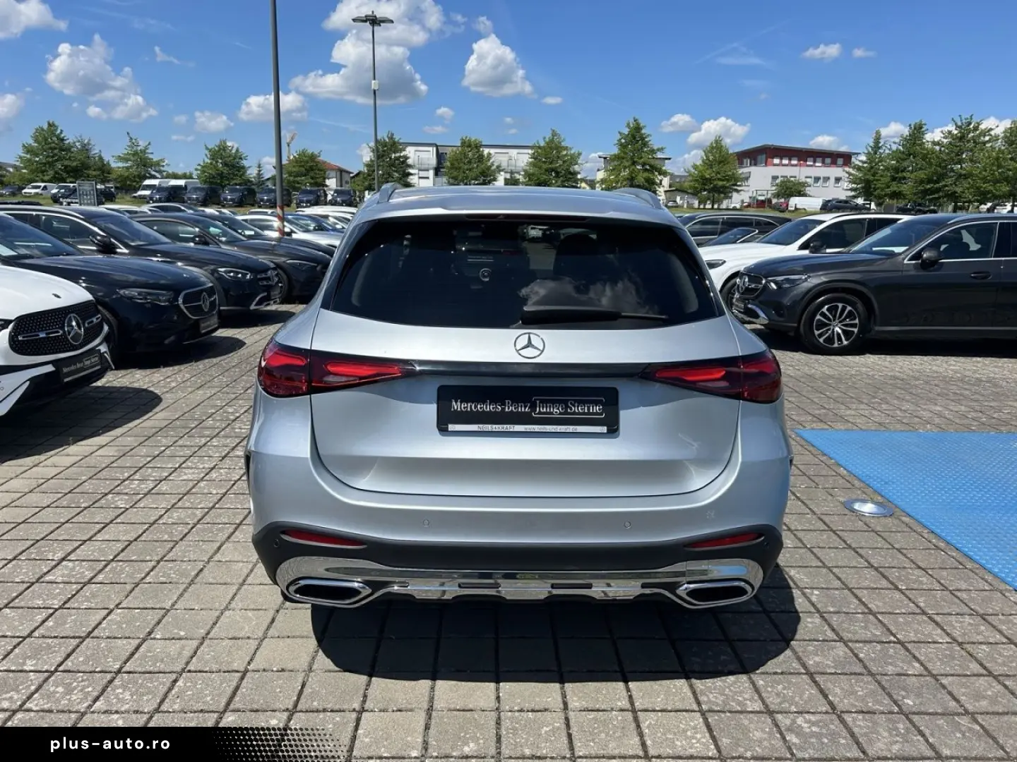 MERCEDES-BENZ GLC 200 4M AMG DIGI LIGHT MEMORY TOTW AMBIENTE
