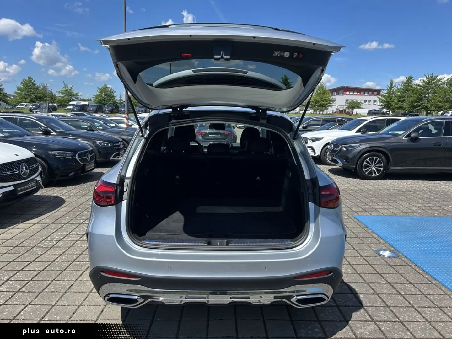 MERCEDES-BENZ GLC 200 4M AMG DIGI LIGHT MEMORY TOTW AMBIENTE
