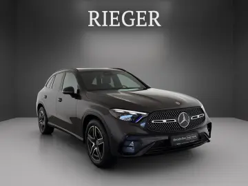 MERCEDES-BENZ GLC 200 4M Edition AMG Line Night 360  19 Pano