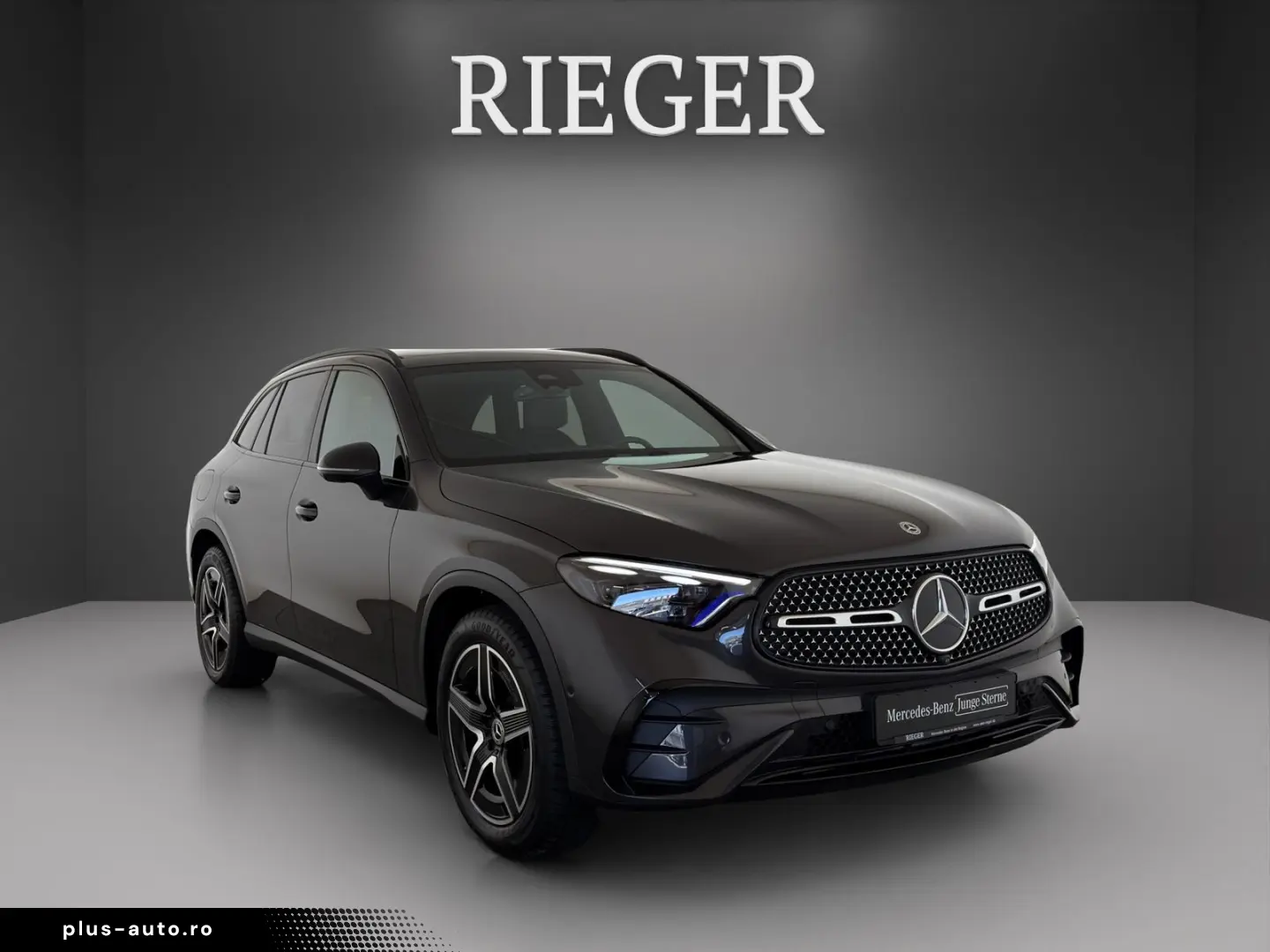 MERCEDES-BENZ GLC 200 4M Edition AMG Line Night 360  19 Pano