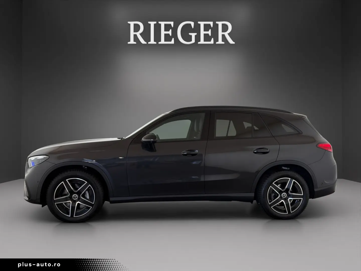 MERCEDES-BENZ GLC 200 4M Edition AMG Line Night 360  19 Pano