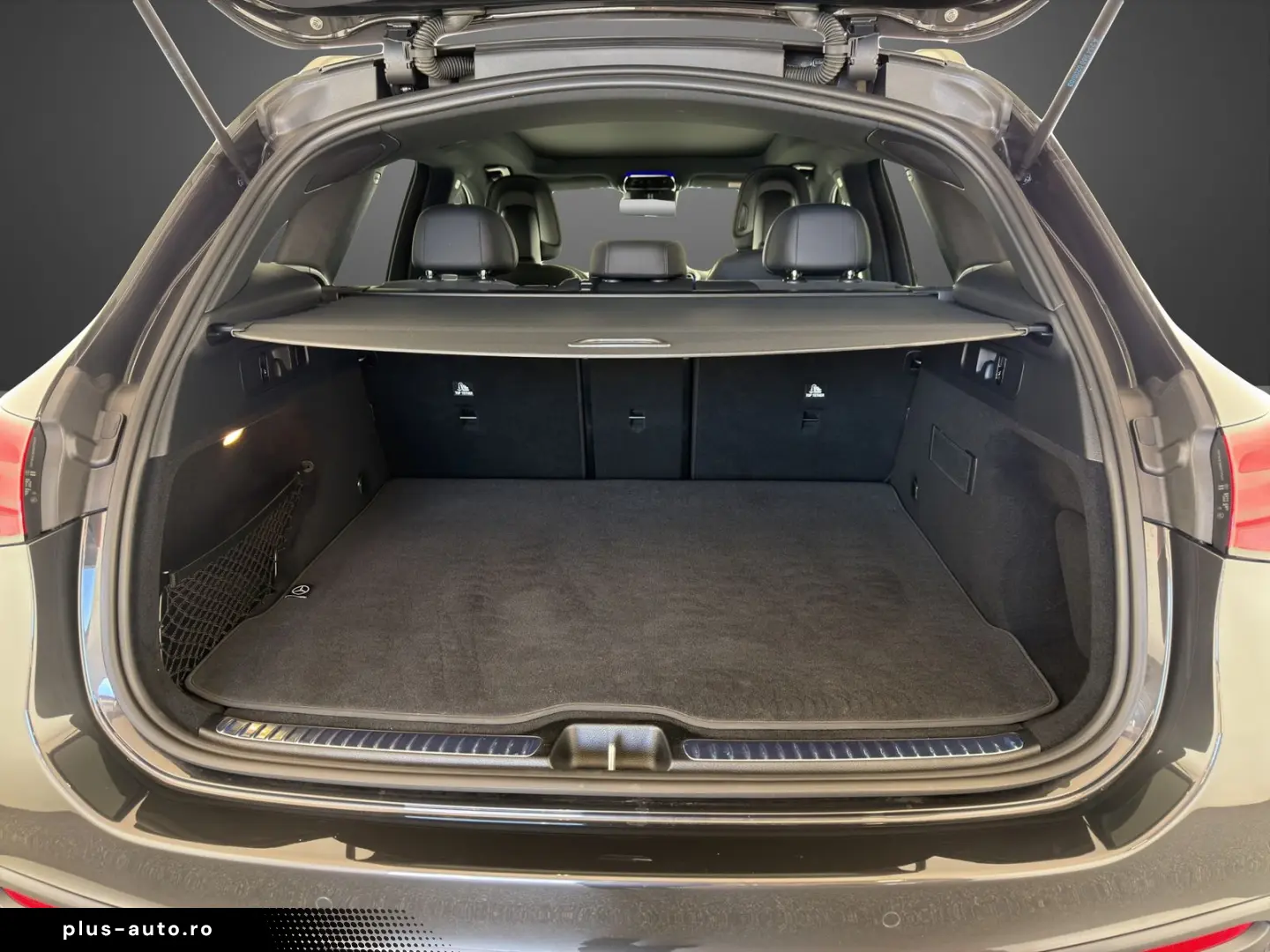 MERCEDES-BENZ GLC 200 4M Edition AMG Line Night 360  19 Pano