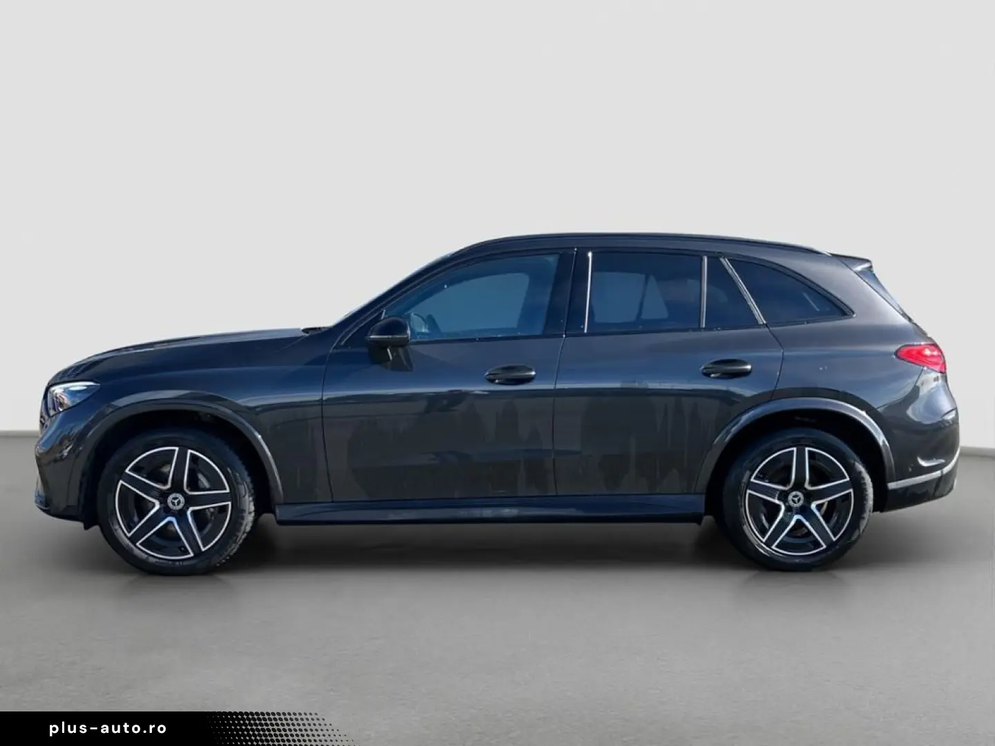 MERCEDES-BENZ GLC 200 4MATIC AMG NIGHT Navi KeyLess PDC RFK