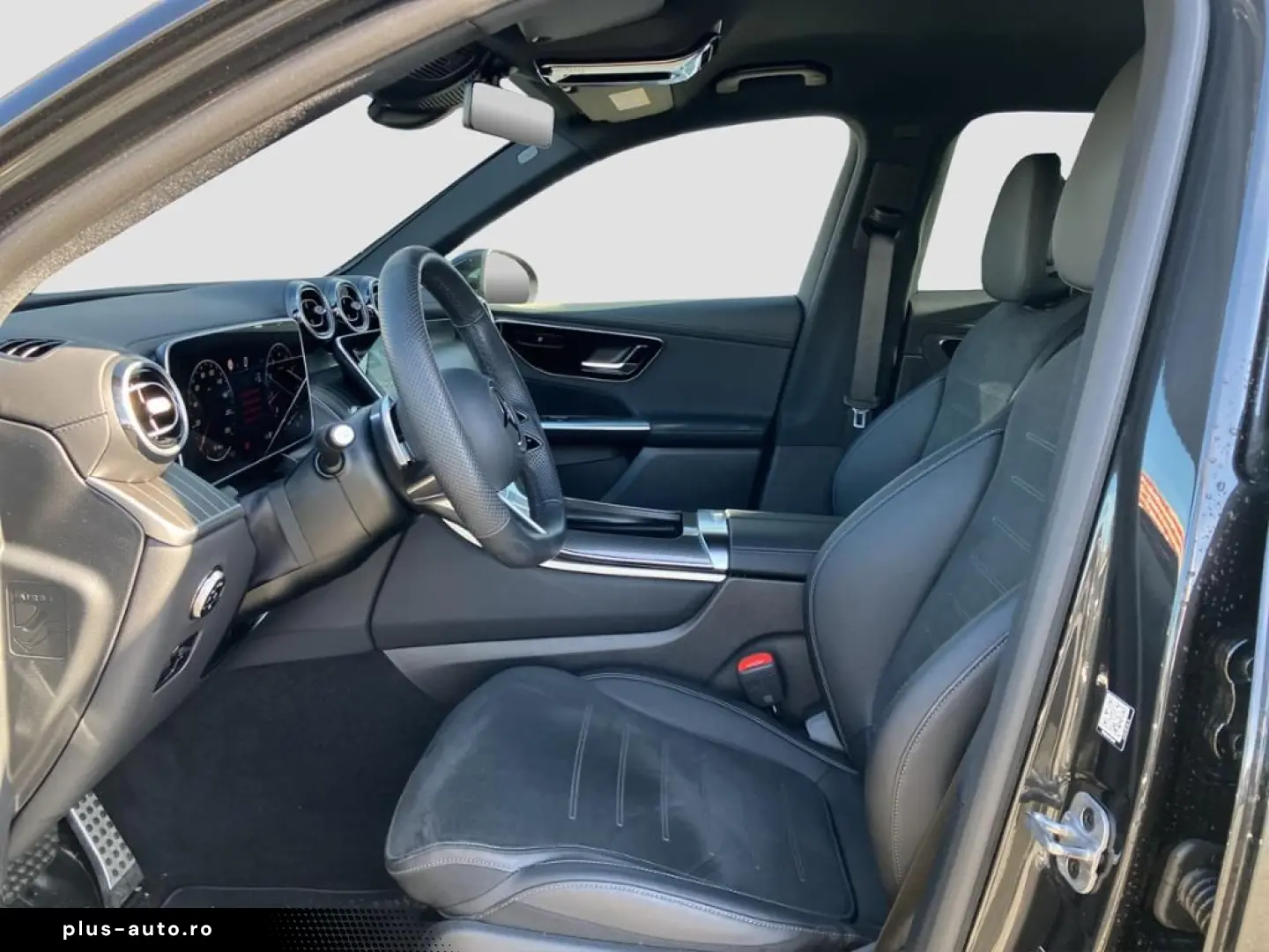MERCEDES-BENZ GLC 200 4MATIC AMG NIGHT Navi KeyLess PDC RFK