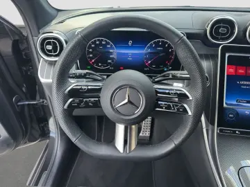 MERCEDES-BENZ GLC 200 4MATIC AMG NIGHT Navi KeyLess PDC RFK