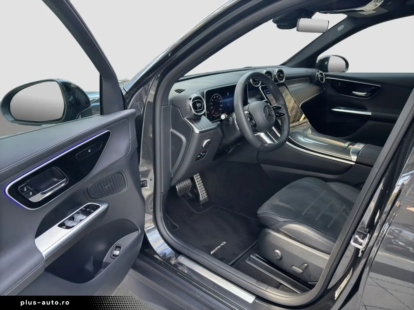 MERCEDES-BENZ GLC 200 4MATIC AMG NIGHT Navi KeyLess PDC RFK